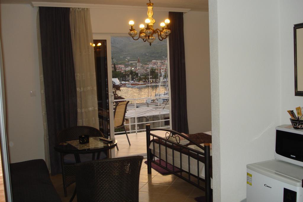 Villa Espero تروغير الغرفة الصورة